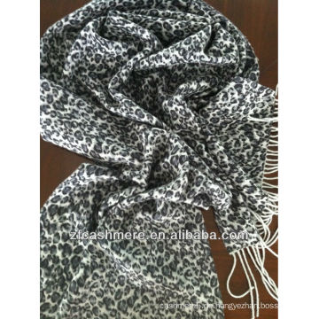reiner Wolle bedruckter Schal